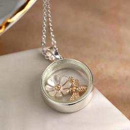 Bee and Flower Circle Necklace.jpg