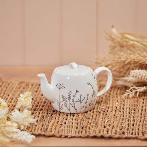 SIMPLE GRASSES WHITE TEAPOT